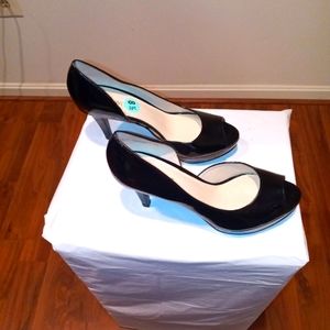 Nine West Peep Toe Black Patent Leather Platform Heels Size 8.5M